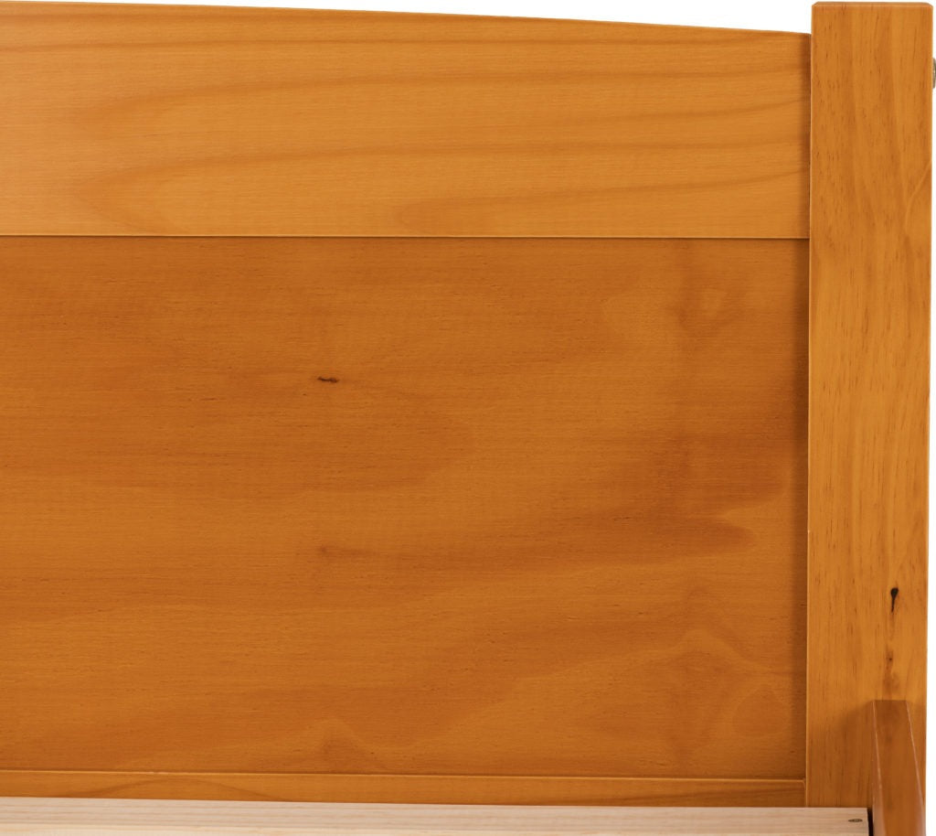 Amber 4'6" Bed
