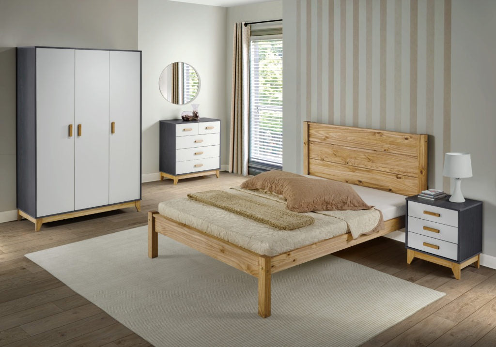 Barton 4'6" Bed