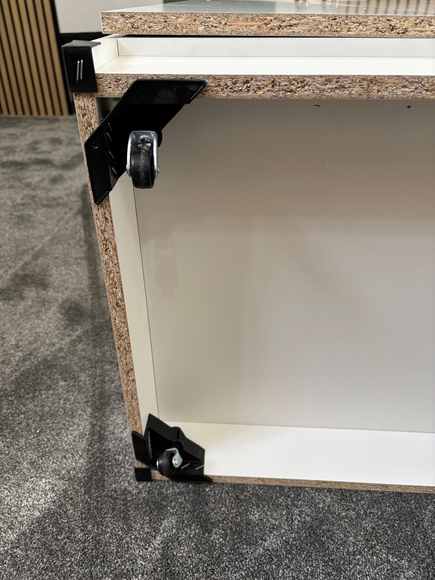 30" Ladies Wardrobe