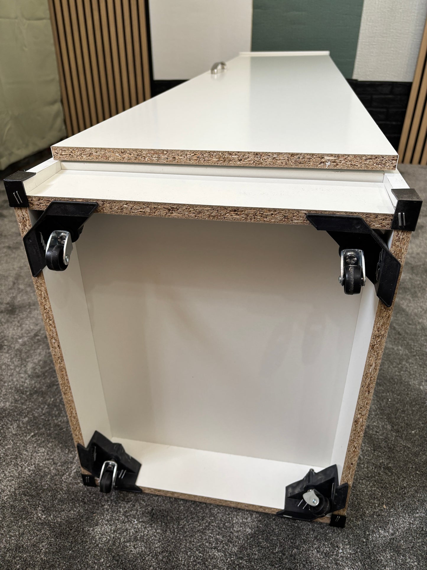 15" Wardrobe