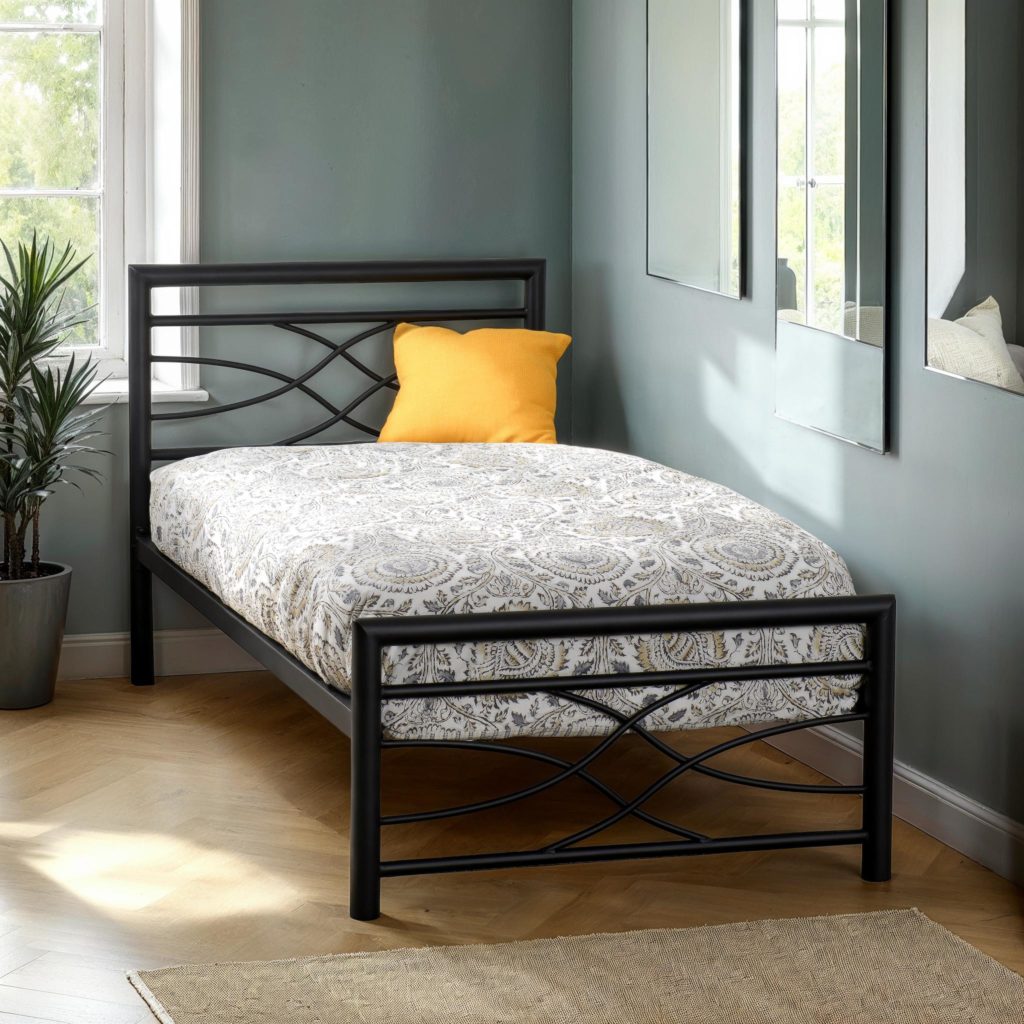 Kelly Bed 3'