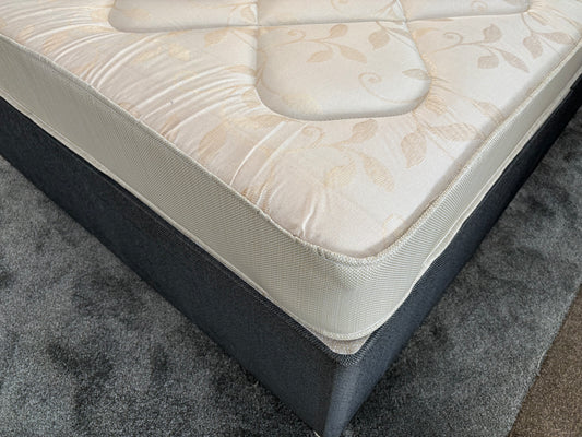 Reo (Commercial Range Mattress)